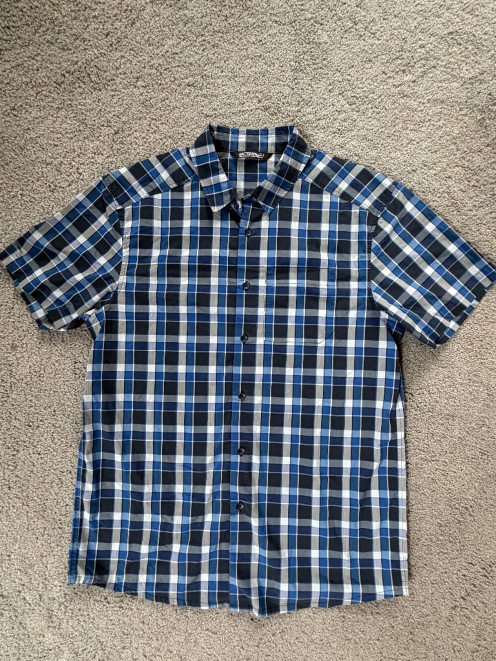 Arc'teryx Brohm Short Sleeve Plaid Shirt Blue Grey Men's Size Large - EUC